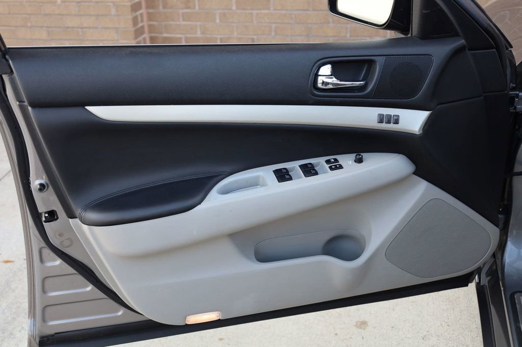 Used 2008 INFINITI G35 x Sedan w/ Premium Pkg image 12