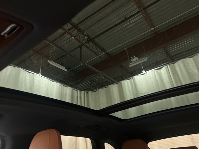 Used 2025 Jaguar F-PACE R-Dynamic S image 24