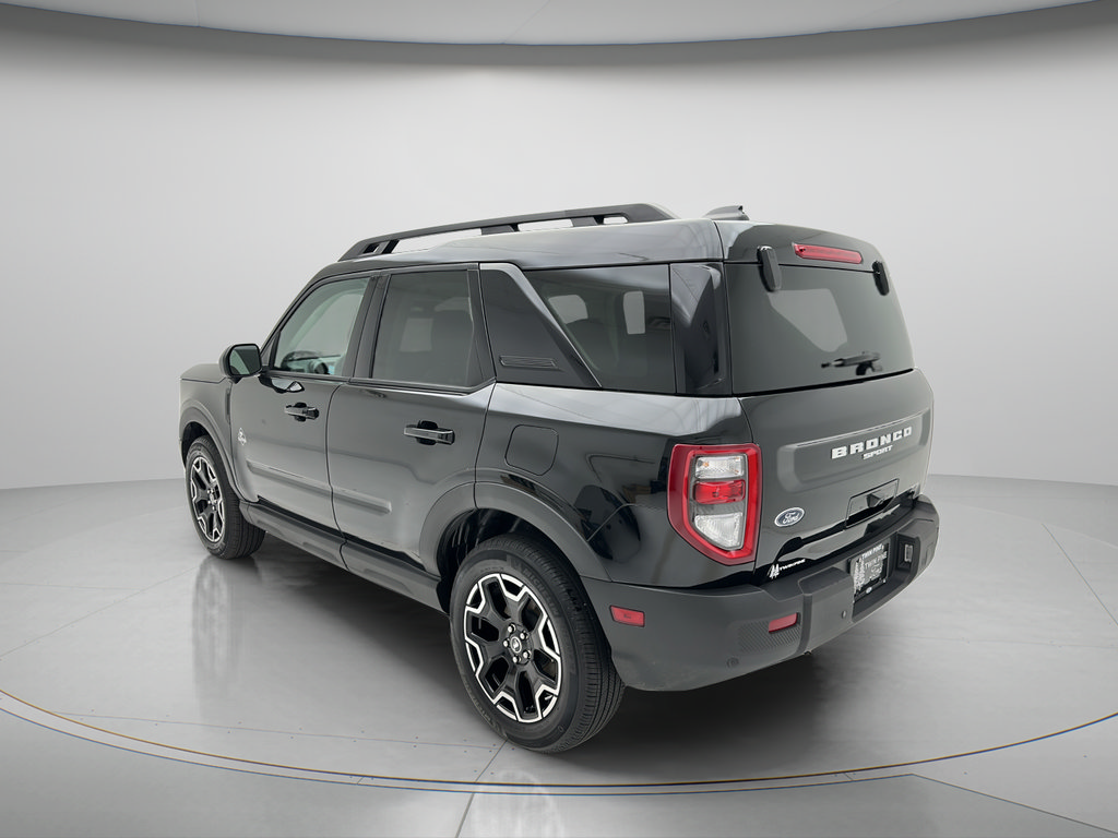 Used 2025 Ford Bronco Sport Outer Banks w/ Outer Banks Tech Package+ AWD/4WD image 6