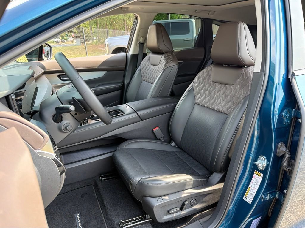 Certified 2025 Nissan Murano Platinum w/ Cargo Package AWD/4WD image 19