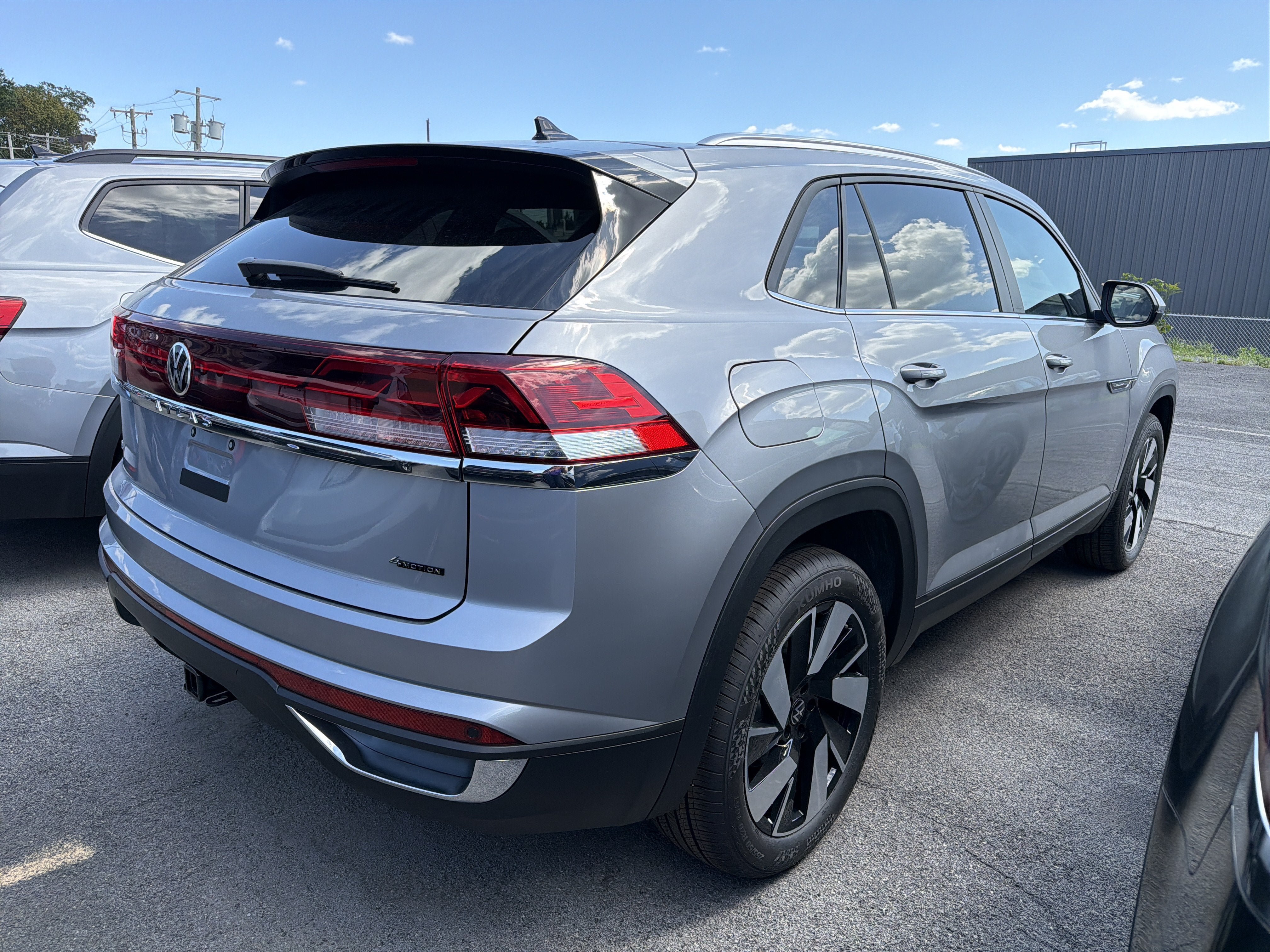 New 2026 Volkswagen Atlas Cross Sport SE AWD/4WD image 7