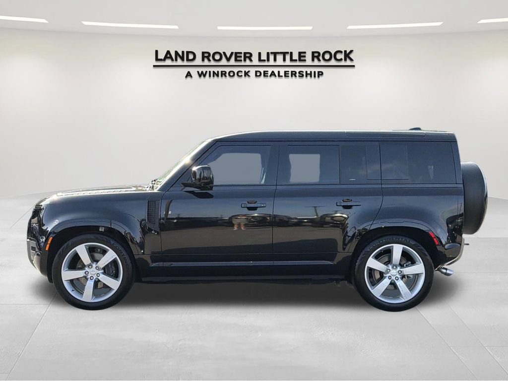 Used 2025 Land Rover Defender 110 X-Dynamic SE AWD/4WD image 6