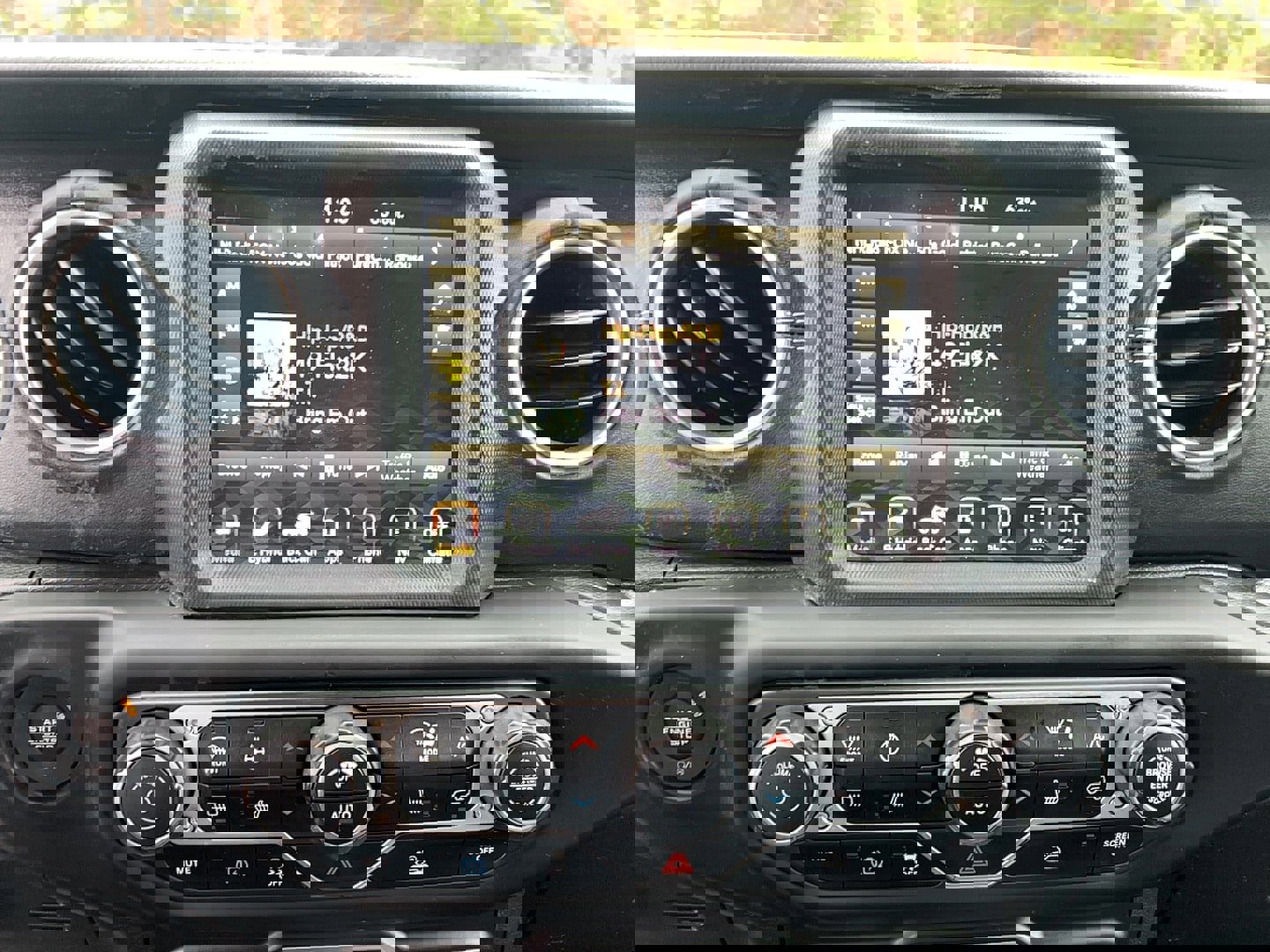 Used 2021 Jeep Wrangler Unlimited Sahara w/ Cold Weather Group image 19