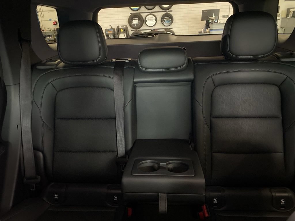 New 2026 Chevrolet Equinox LT w/ Convenience Package II AWD/4WD image 14