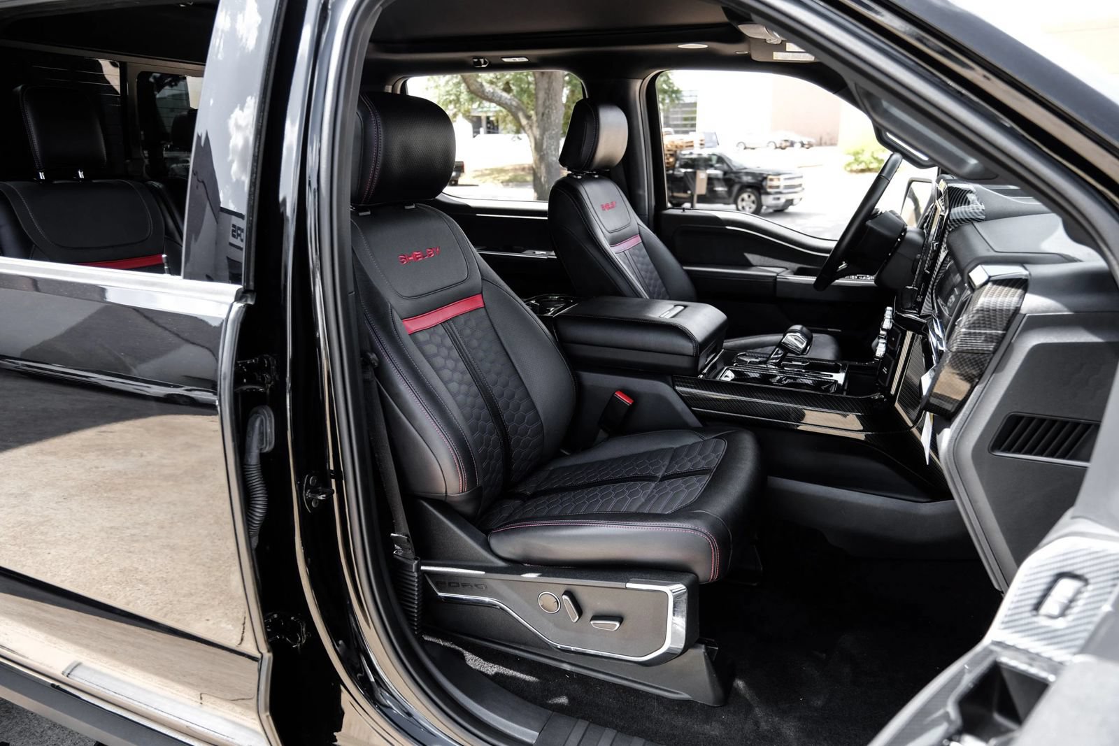Used 2022 Ford F150 Lariat w/ Equipment Group 502A High AWD/4WD image 56