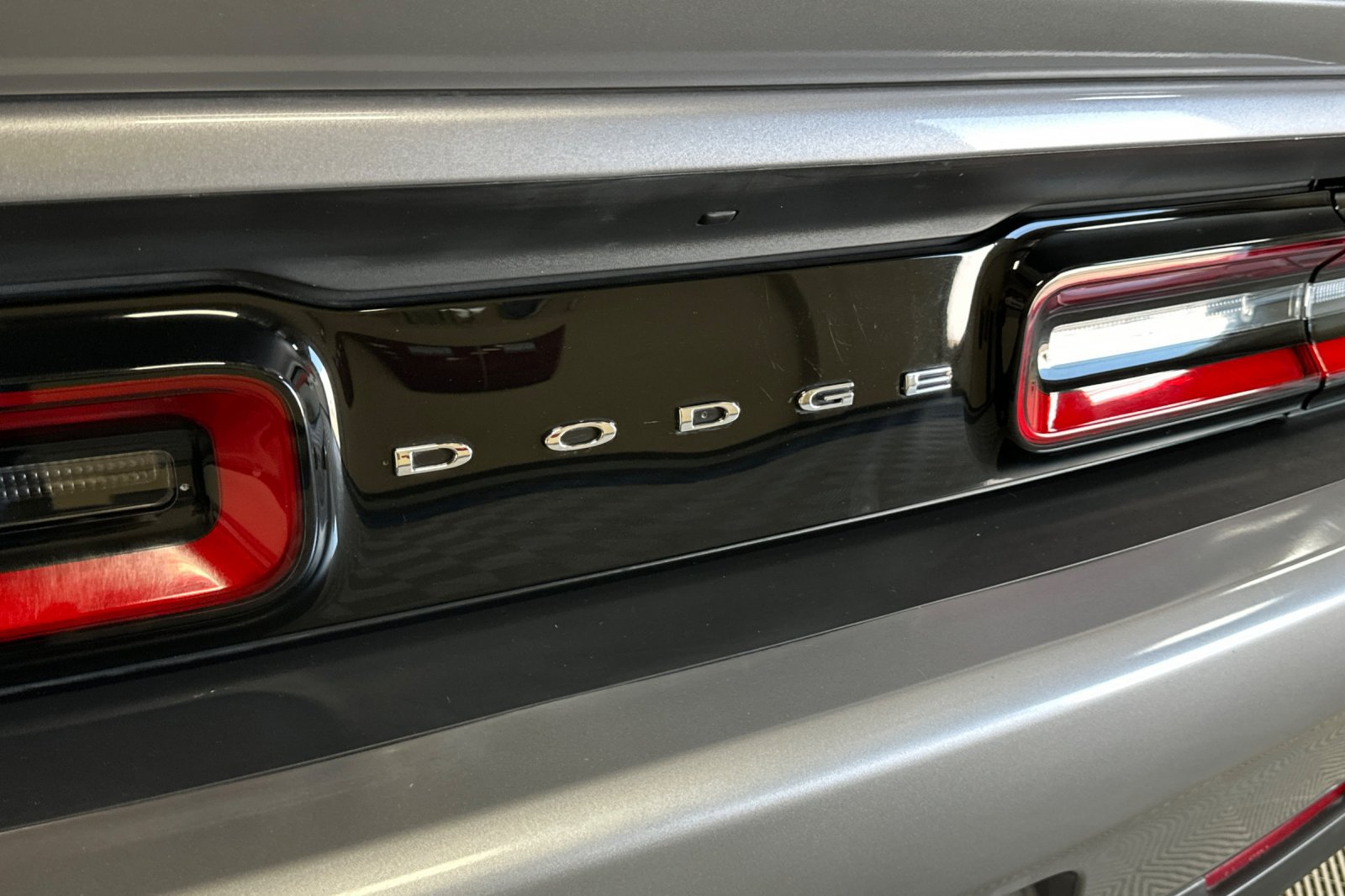 Used 2015 Dodge Challenger R/T w/ Quick Order Package 28B R/T RWD image 45