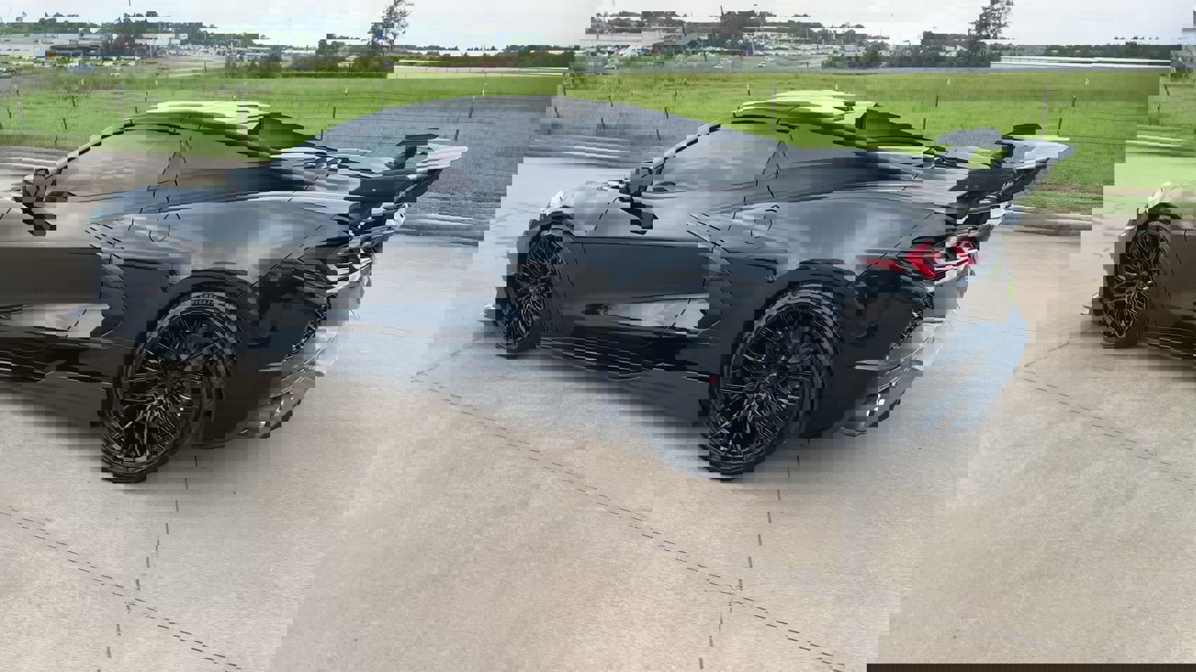 Used 2024 Chevrolet Corvette Stingray Premium Conv w/ Battery Protection Package image 6