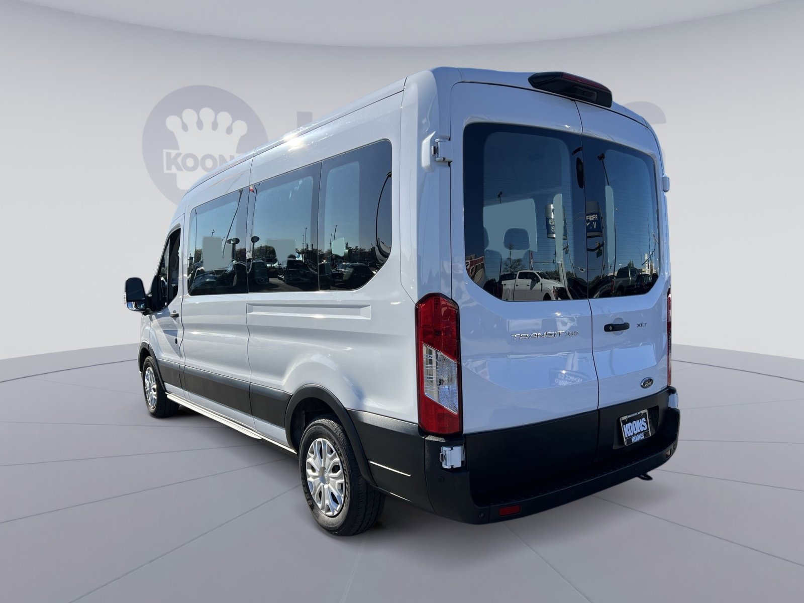 Certified 2023 Ford Transit 350 XLT image 4