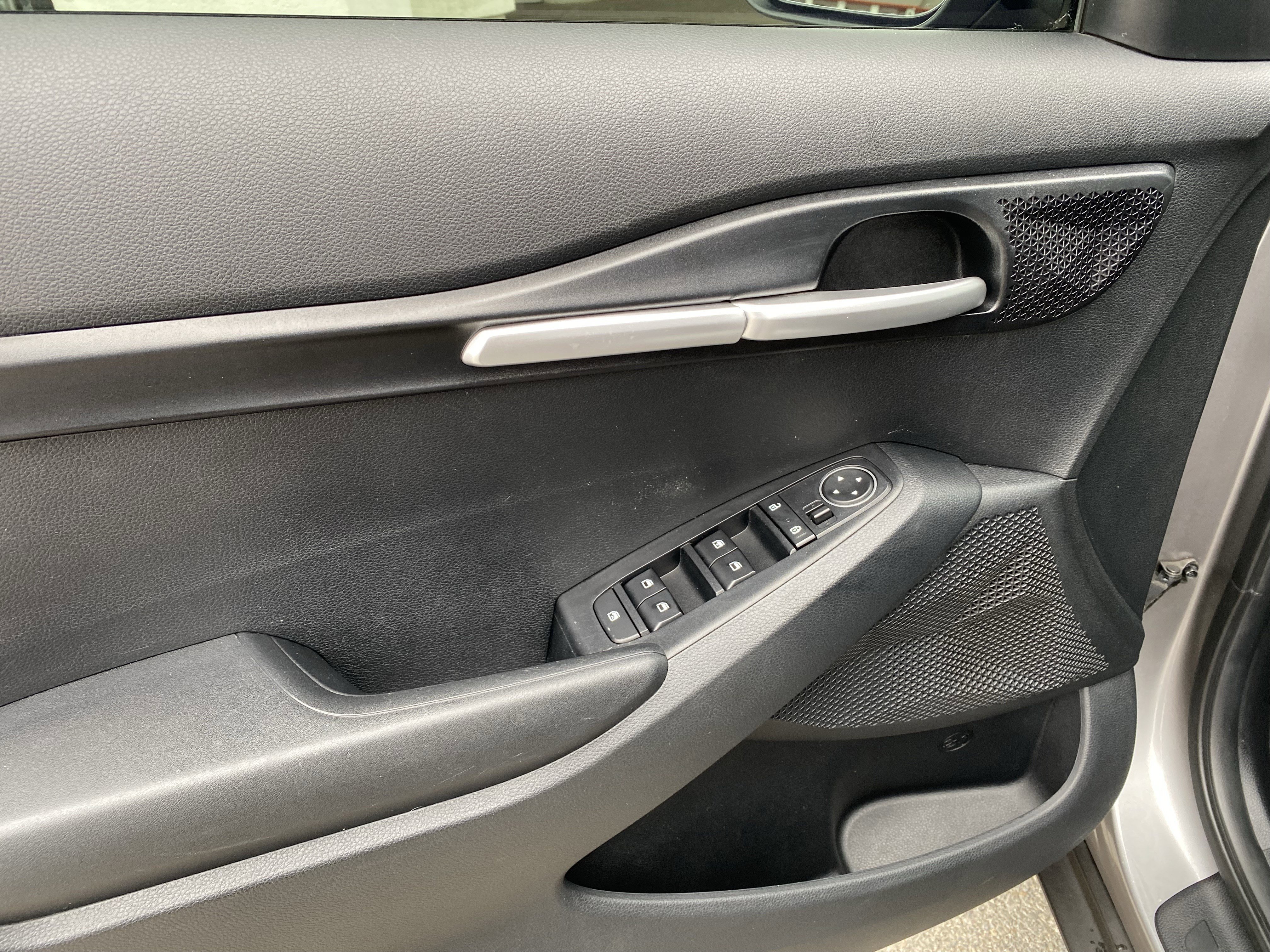 Used 2022 Kia Seltos LX image 12