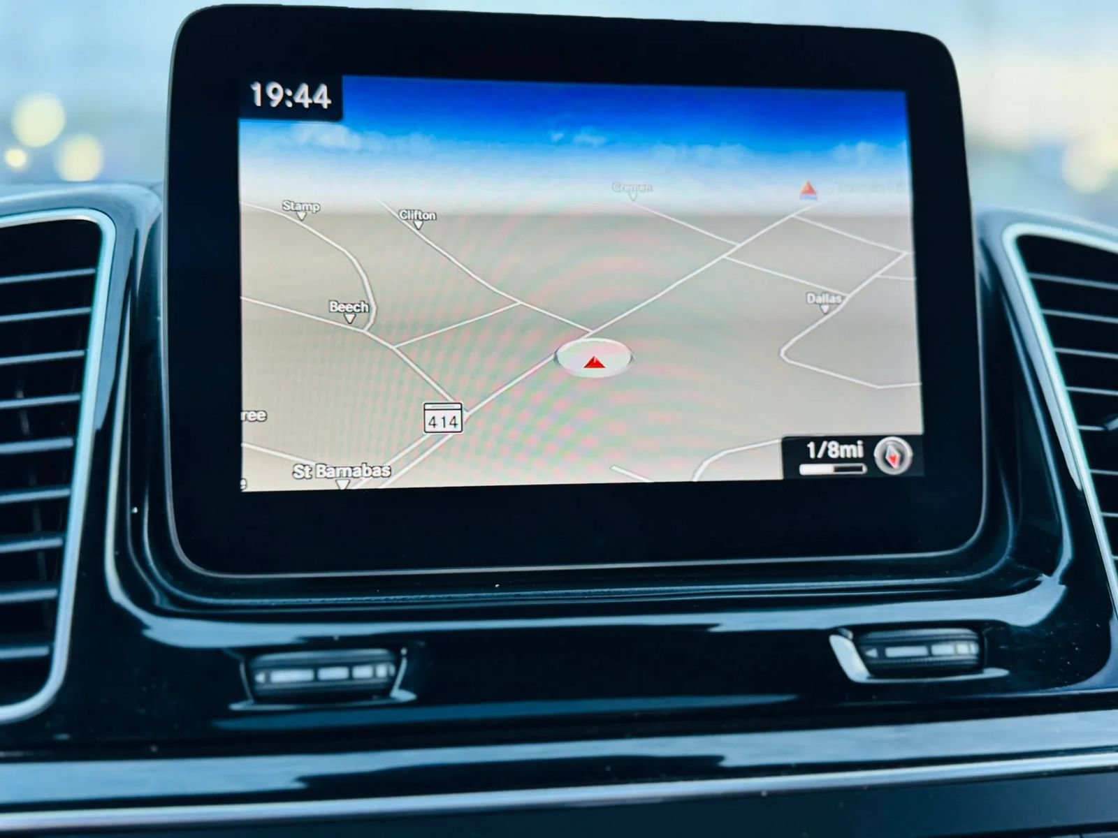 Used 2018 Mercedes-Benz GLS 550 4MATIC w/ Night Package image 16