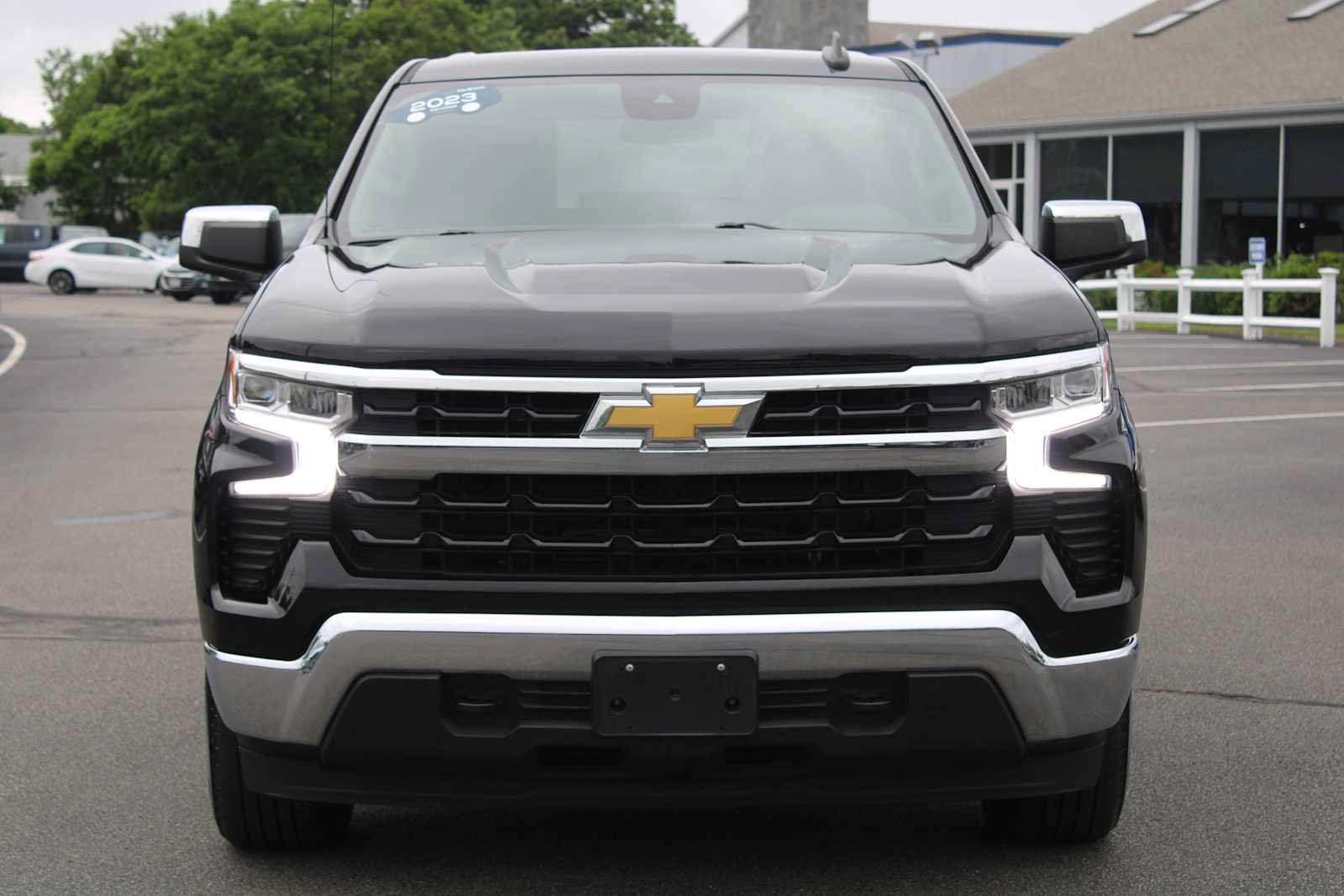 Certified 2023 Chevrolet Silverado 1500 LT AWD/4WD image 2