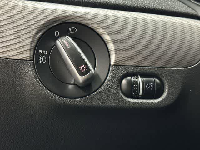 Used 2018 Volkswagen Jetta Wolfsburg Edition FWD image 19
