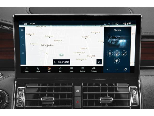 Used 2024 Lincoln Navigator Premiere AWD/4WD image 16