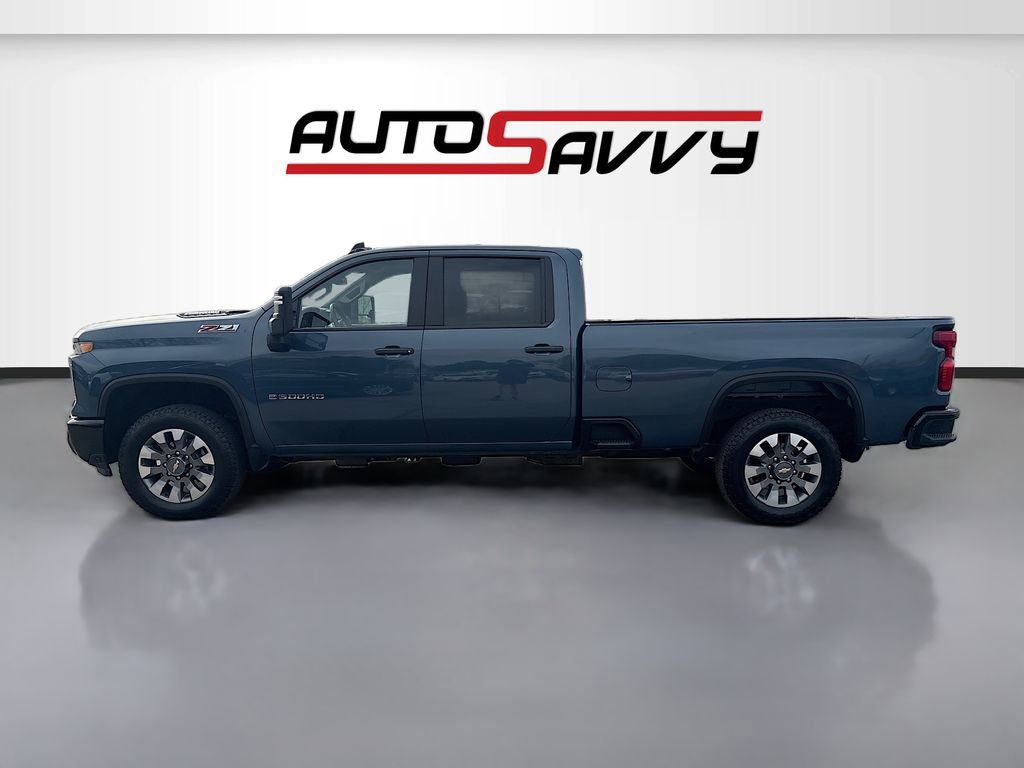 Used 2025 Chevrolet Silverado 2500 Custom w/ Custom Value Package AWD/4WD image 4