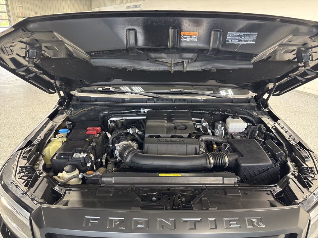 Used 2023 Nissan Frontier PRO-4X w/ Pro-4X Premium Package AWD/4WD image 39
