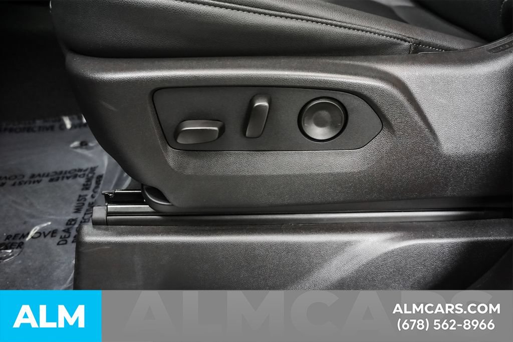 Used 2026 GMC Sierra 1500 SLT AWD/4WD image 29