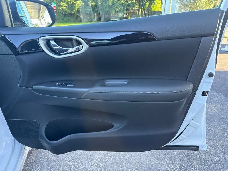 Used 2017 Nissan Sentra SV FWD image 14