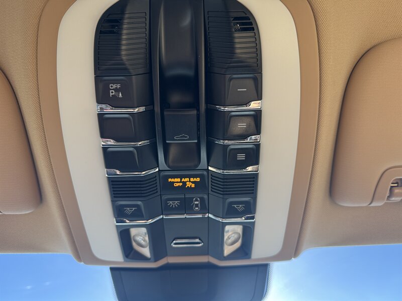 Used 2013 Porsche Panamera image 63