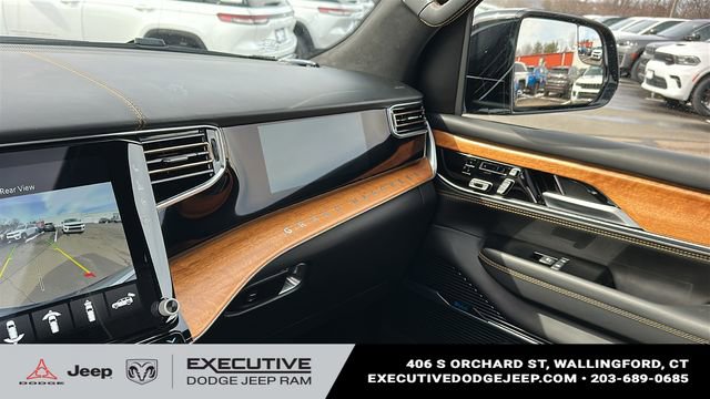 Used 2024 Jeep Grand Wagoneer L Series III AWD/4WD image 20