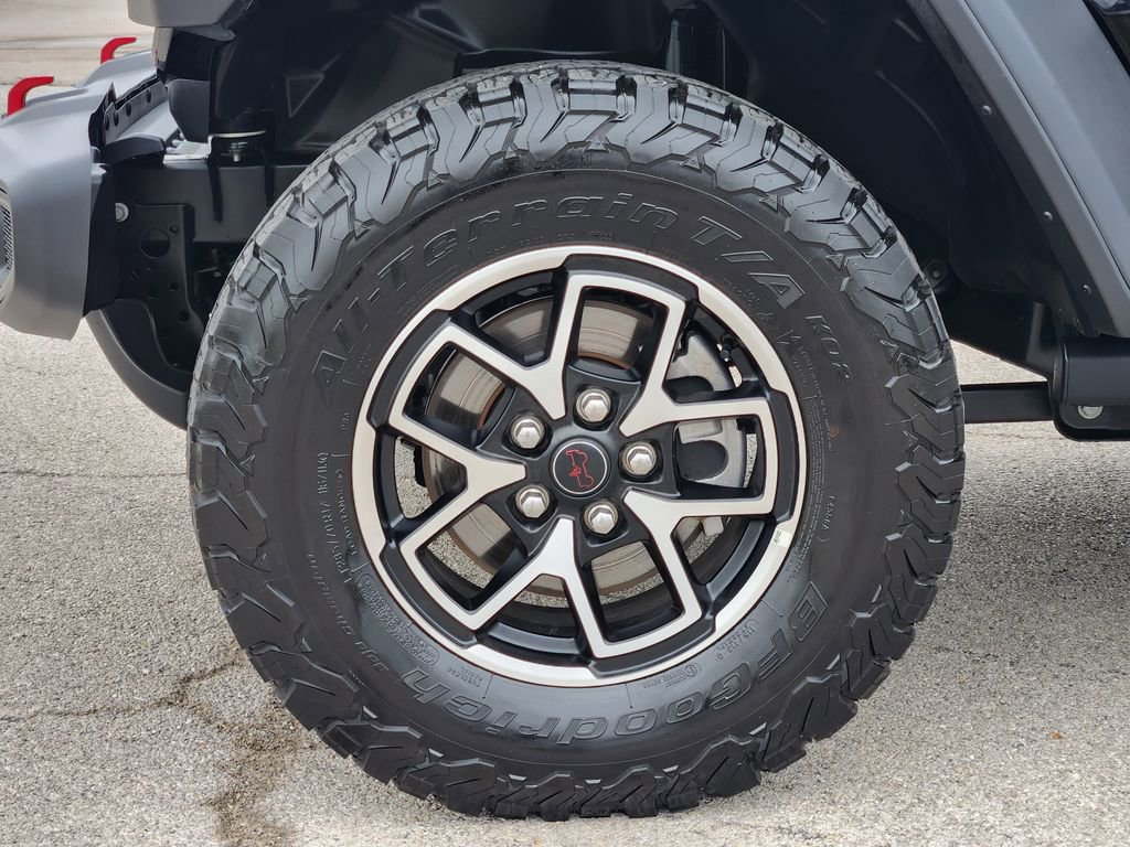 Used 2025 Jeep Wrangler Unlimited Rubicon AWD/4WD image 10
