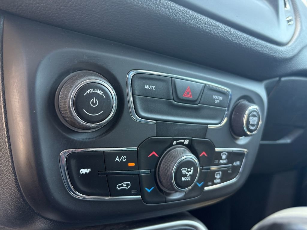 Used 2018 Jeep Compass Latitude w/ Popular Equipment Group image 19