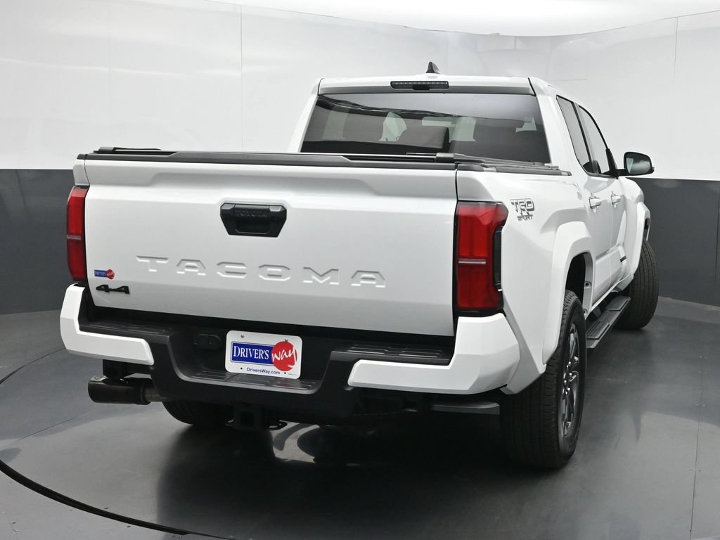 Used 2025 Toyota Tacoma TRD Sport AWD/4WD image 40