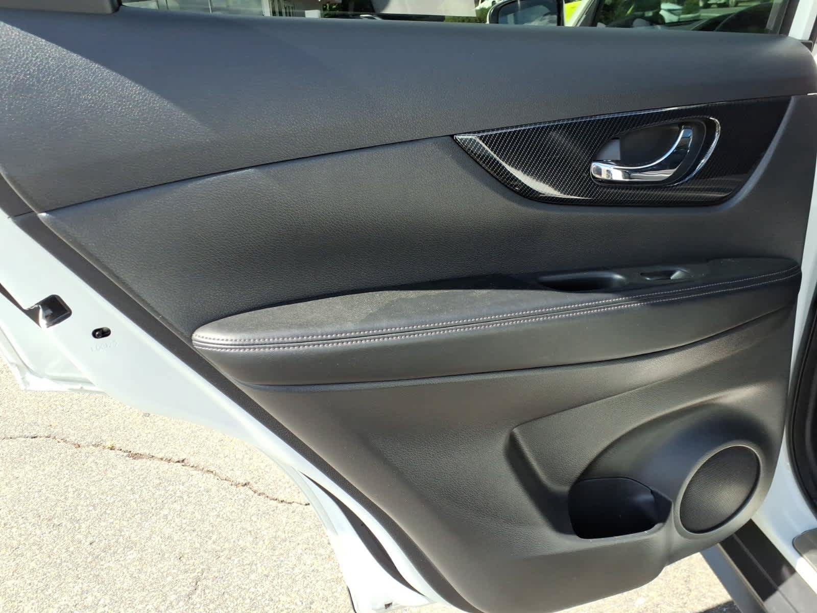 Certified 2019 Nissan Rogue SL w/ Premium Package AWD/4WD image 12