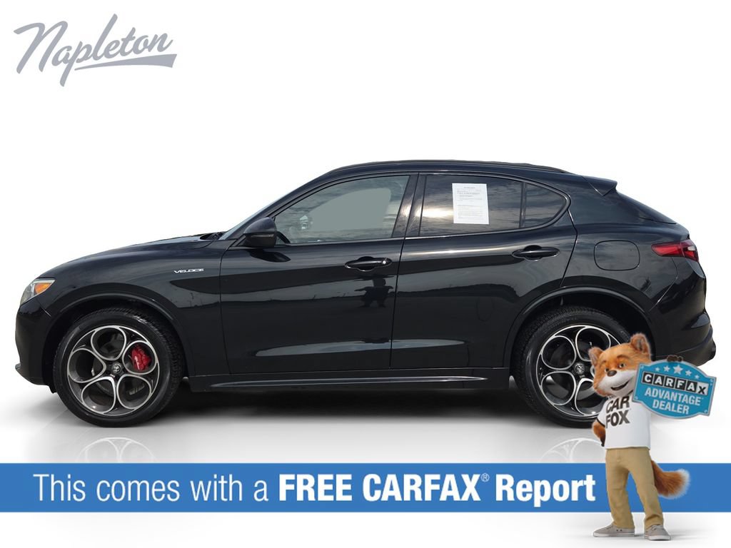 Used 2023 Alfa Romeo Stelvio Veloce AWD/4WD image 2