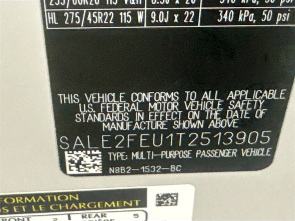 New 2026 Land Rover Defender 130 X-Dynamic SE image 32