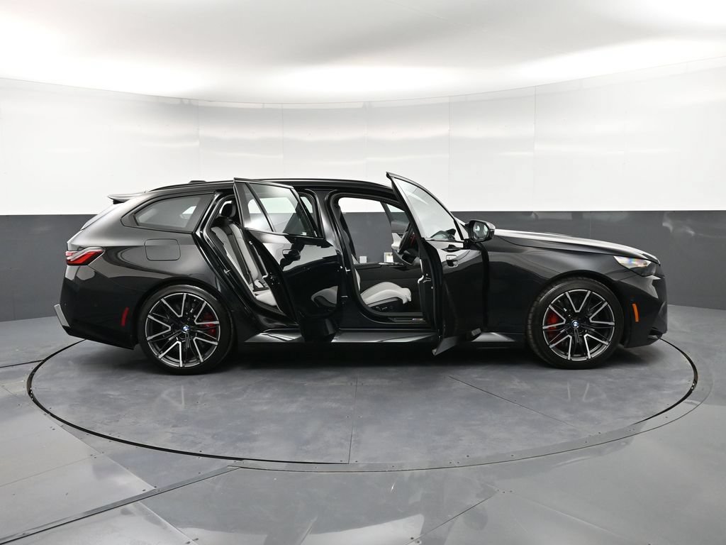 Used 2025 BMW M5 Touring AWD/4WD image 39