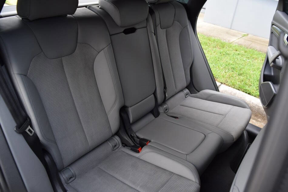 Used 2022 Audi SQ5 Premium Plus image 45