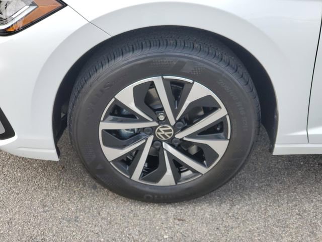 Used 2025 Volkswagen Jetta S image 9