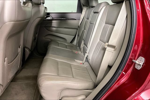 Used 2012 Jeep Grand Cherokee Laredo RWD image 2