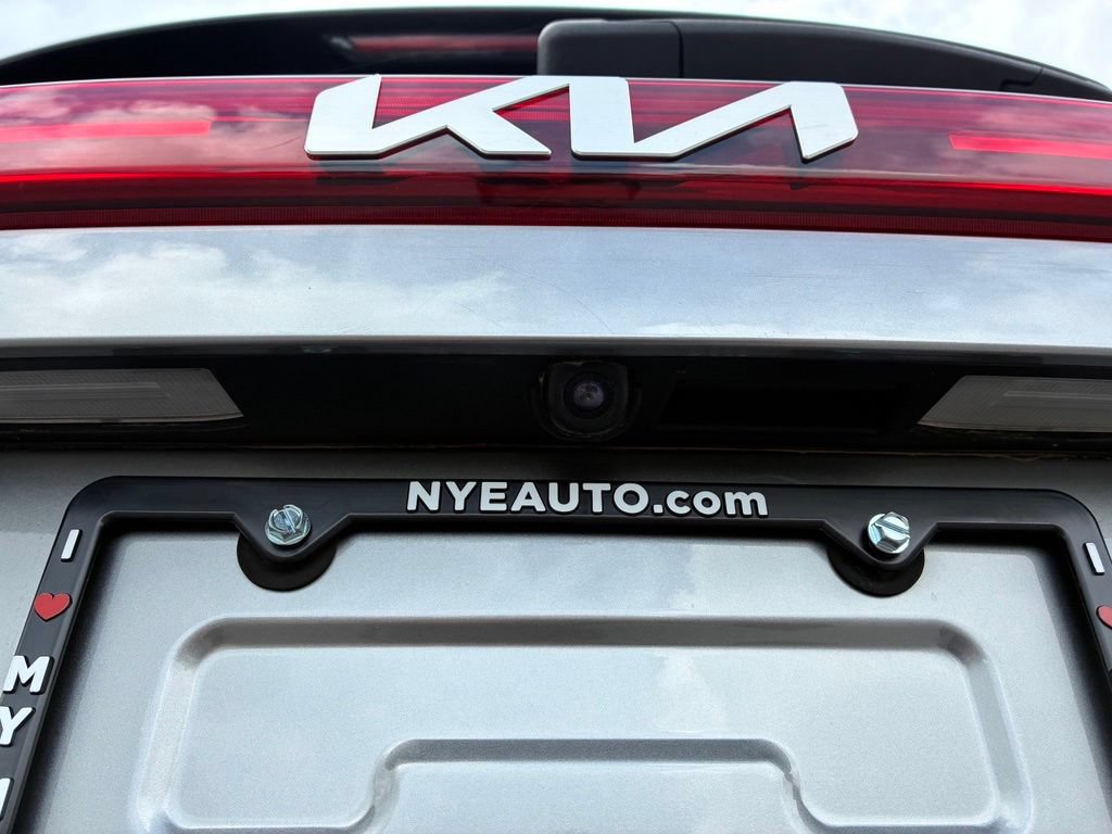 Used 2024 Kia Seltos LX AWD/4WD image 10