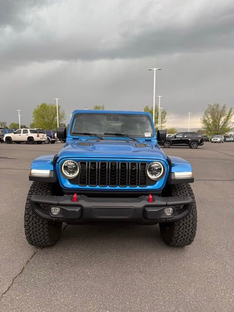Used 2024 Jeep Wrangler Unlimited Rubicon AWD/4WD image 3
