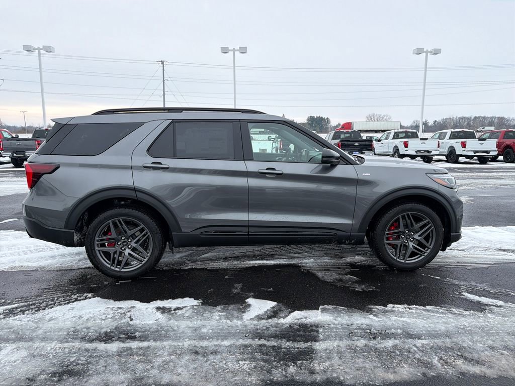 New 2026 Ford Explorer ST-Line w/ ST-Line Street Pack image 6