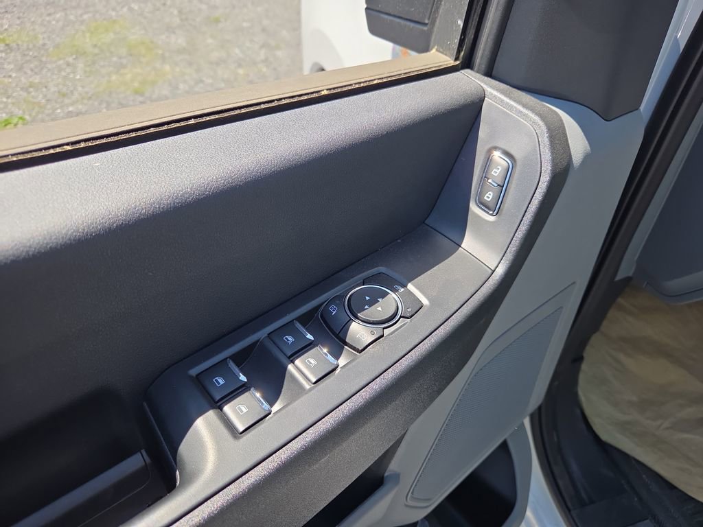 New 2024 Ford F350 XL w/ XL Chrome Package image 16