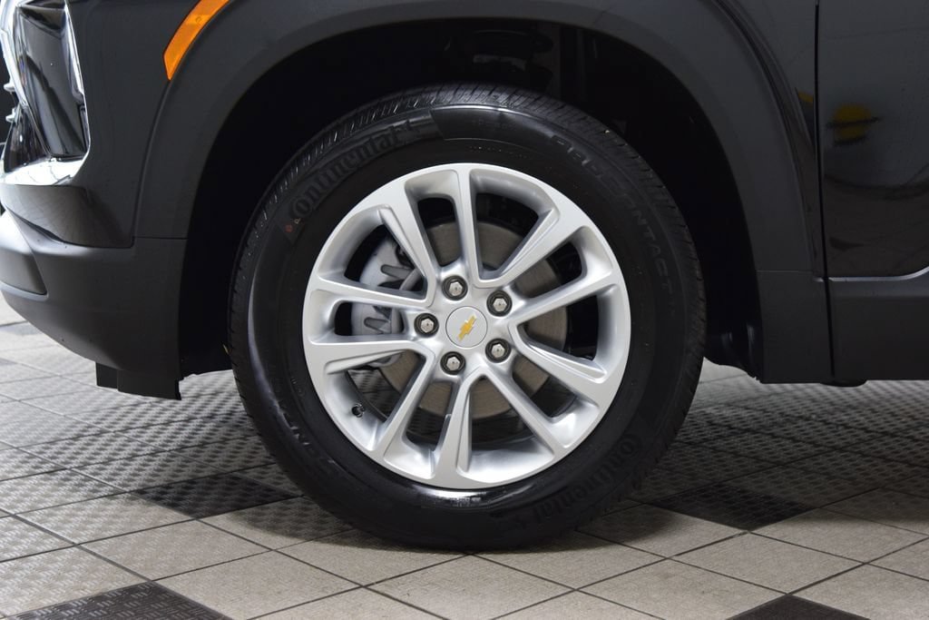 New 2026 Chevrolet TrailBlazer LS w/ LS Convenience Package AWD/4WD image 24
