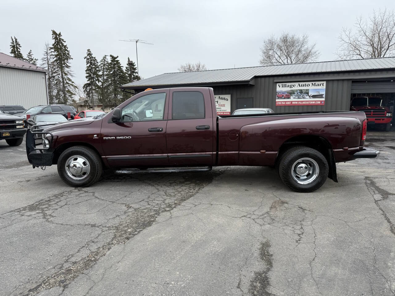 Used 2005 Dodge Ram 3500 Truck SLT image 2