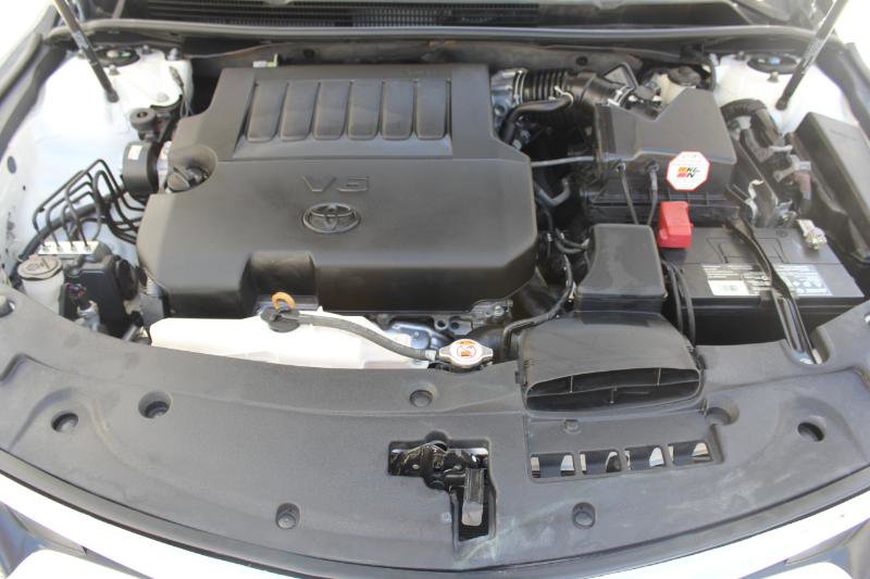 Used 2018 Toyota Avalon Touring w/ Carpet Mat Package image 46