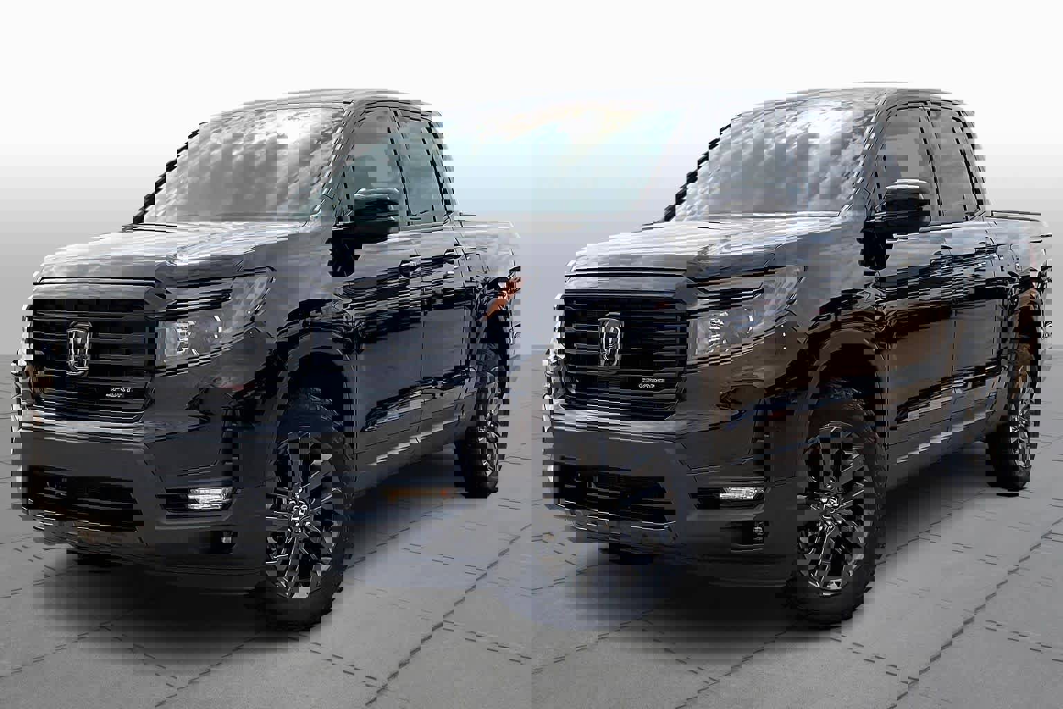 Used 2023 Honda Ridgeline Sport image 3