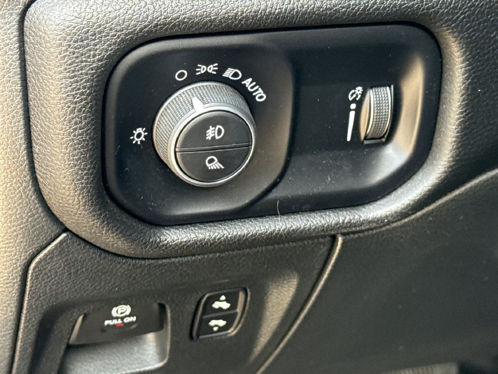 Used 2024 RAM 1500 Lone Star RWD image 21