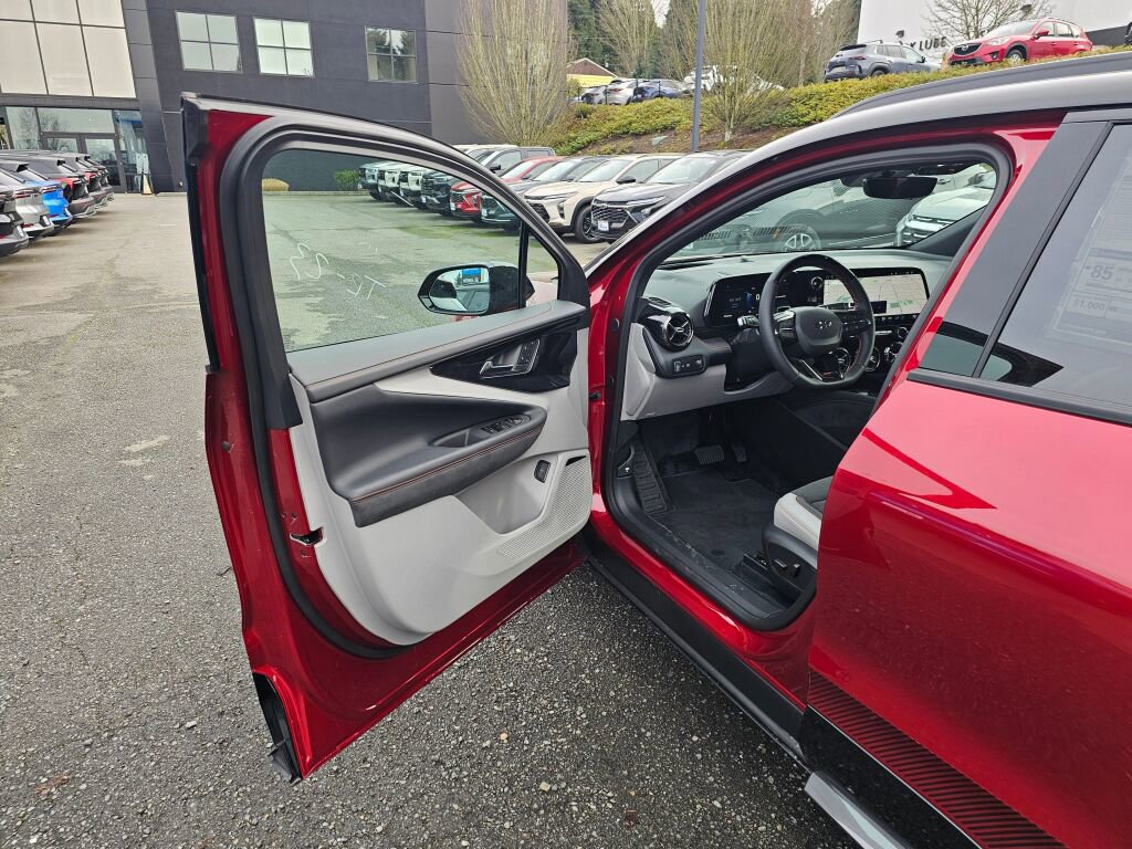 New 2026 Chevrolet Blazer EV SS image 17