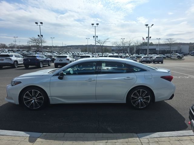 Used 2019 Toyota Avalon Touring w/ Carpet Mat Package FWD image 6