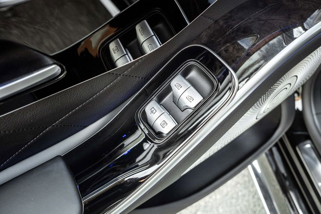 Used 2021 Mercedes-Benz S 580 4MATIC Sedan image 34