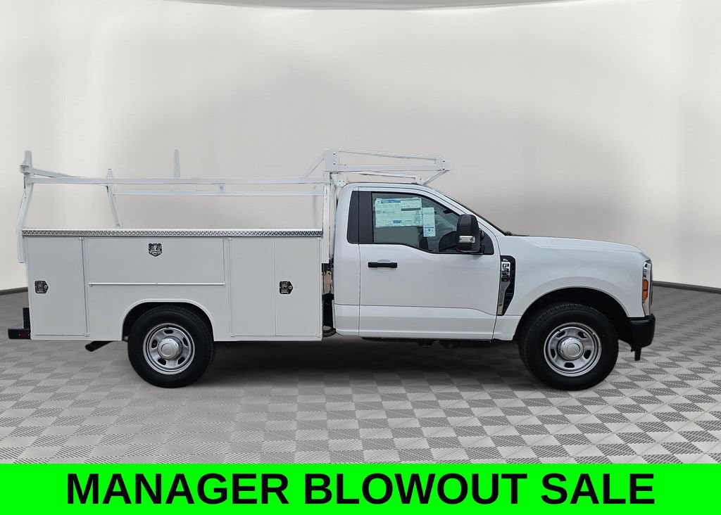 New 2026 Ford F350 XL RWD image 2
