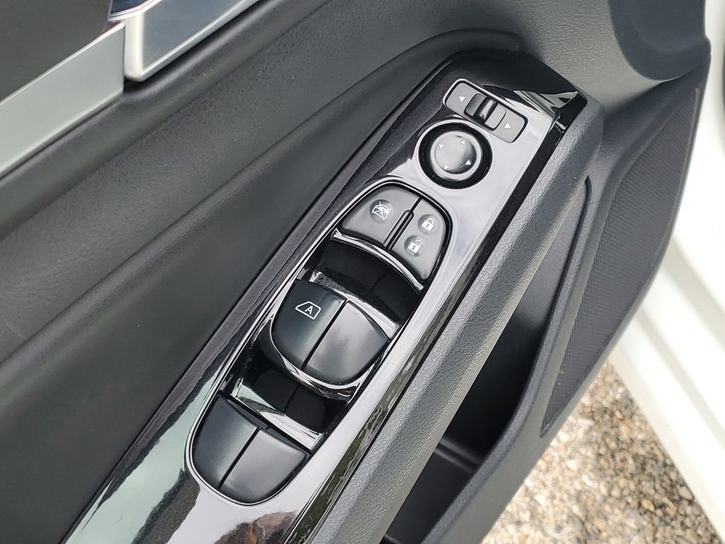 Used 2023 Nissan Altima 2.5 SV image 9