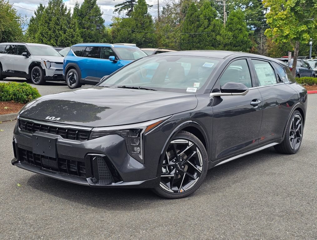 New 2026 Kia K4 GT-Line Turbo FWD image 2