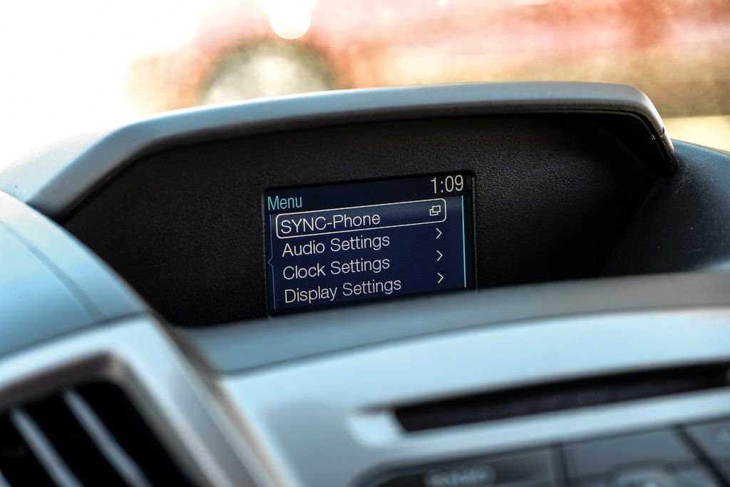 Used 2015 Ford Transit 150 XLT image 29