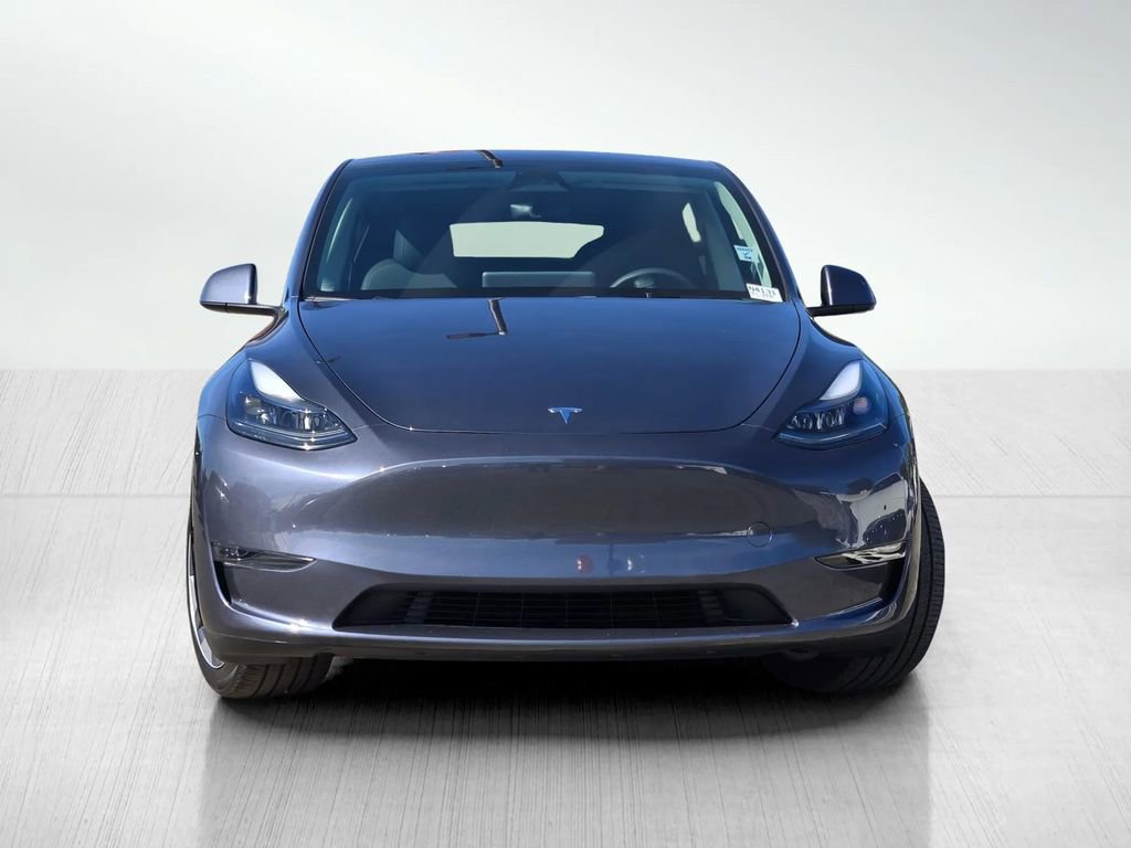Used 2023 Tesla Model Y Long Range image 2